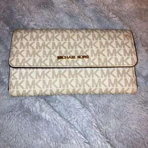 Michael Kors Wallet Jet Set in Vanilla